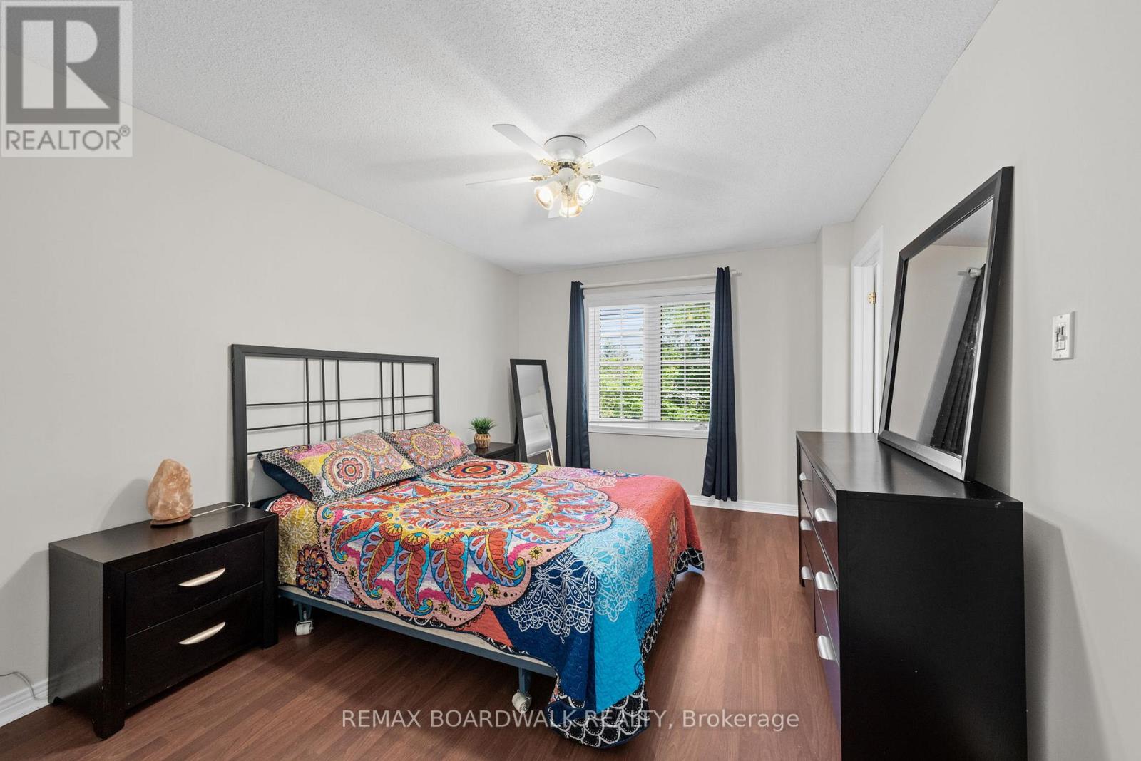 50 GRAY CRESCENT - 14