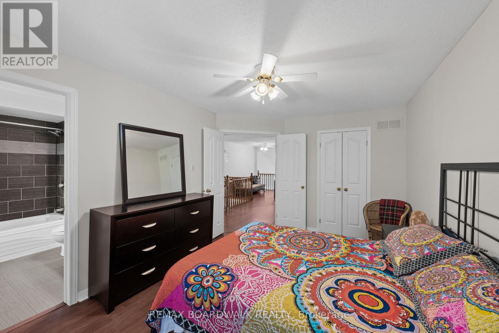 50 GRAY CRESCENT - 16