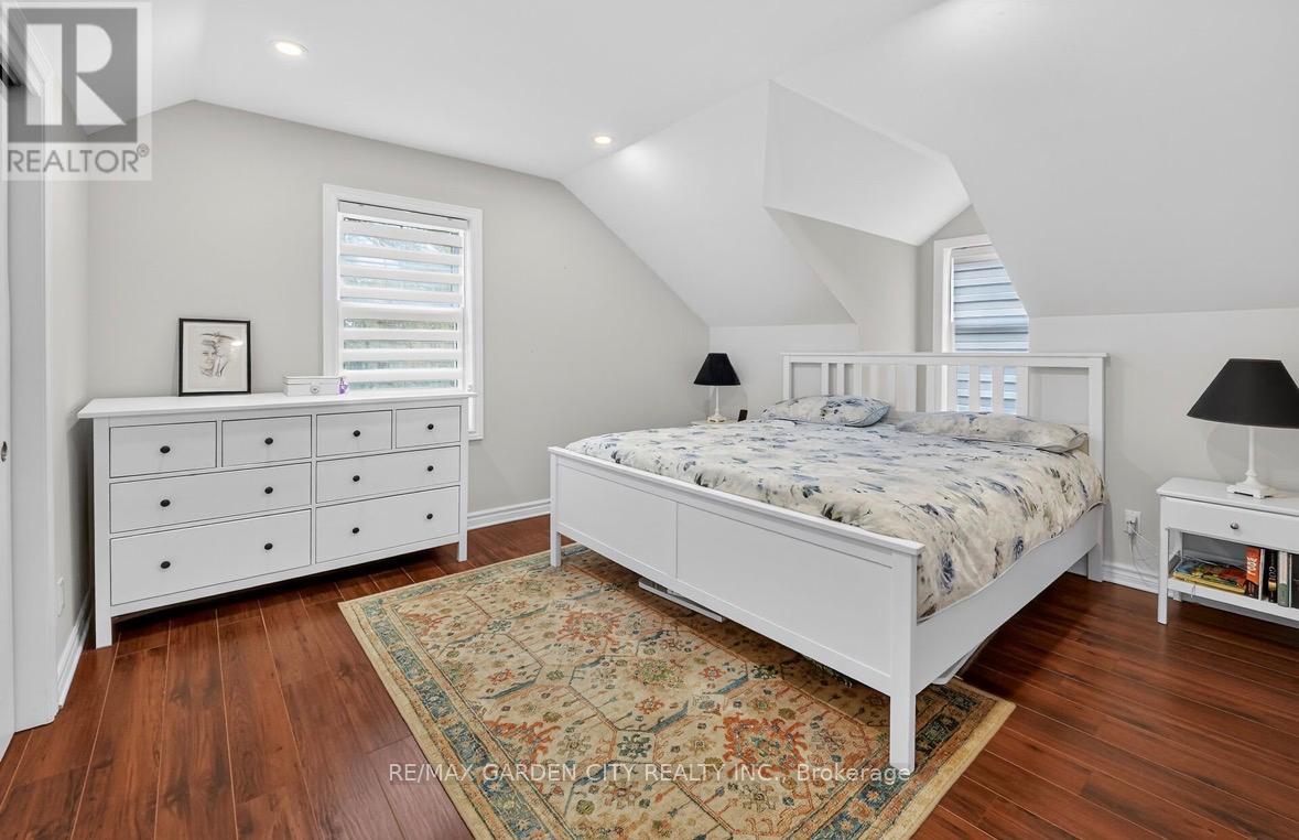 3248 21ST STREET - 44