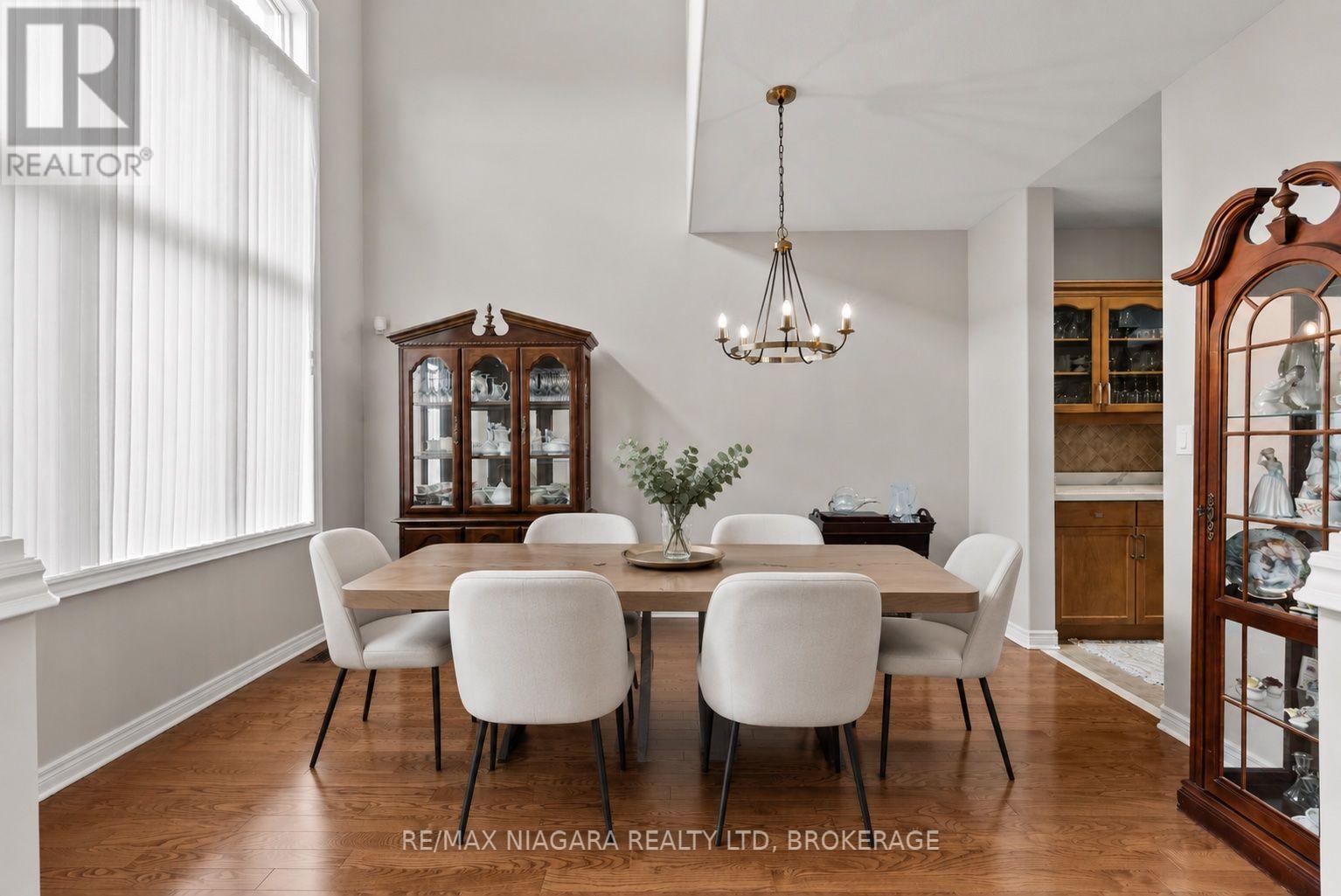 282 WINTERBERRY BOULEVARD - Image 9
