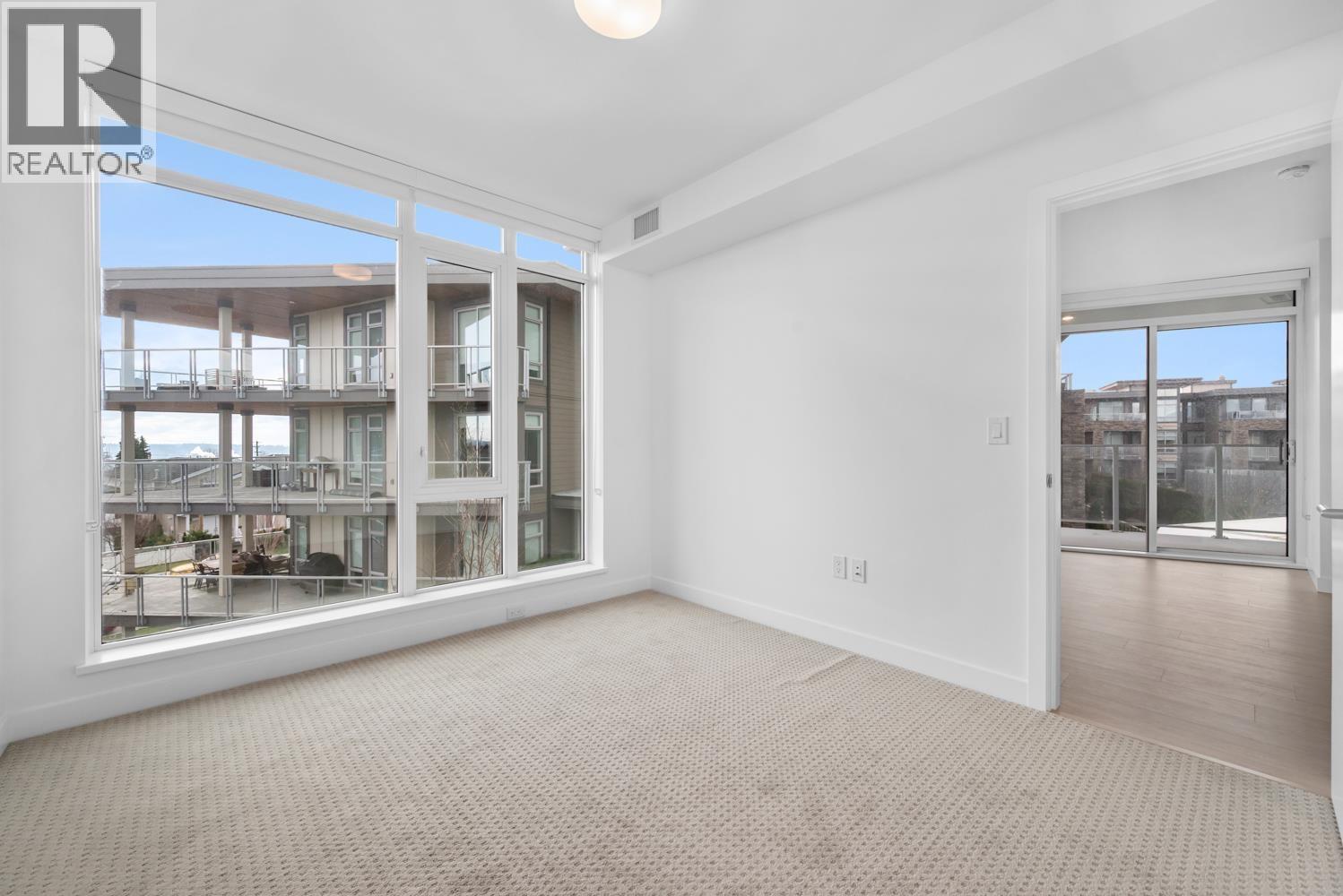 202 7769 PARK CRESCENT, Burnaby
