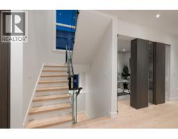 838 E 14th Street, North Vancouver, BC V7L2P6 Photo 21