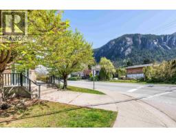 103 1909 Maple Drive, Squamish, BC V8B0T1 Photo 9