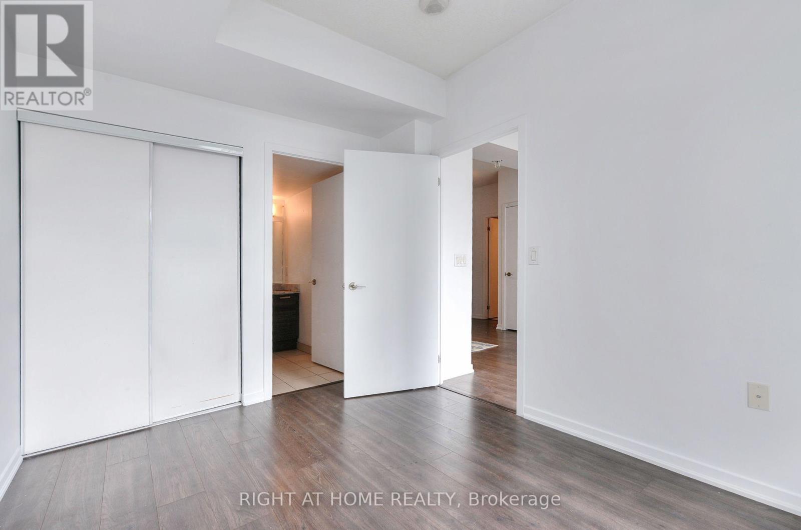 #1511 36 LISGAR STREET - 11