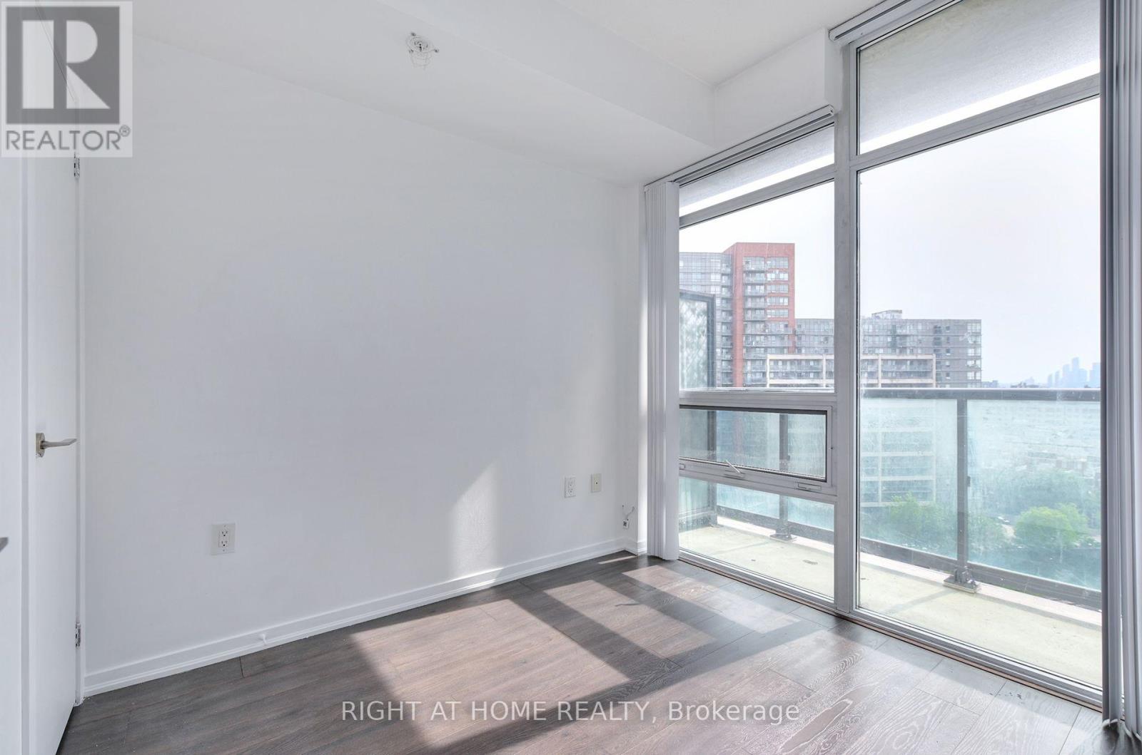 #1511 36 LISGAR STREET - 14