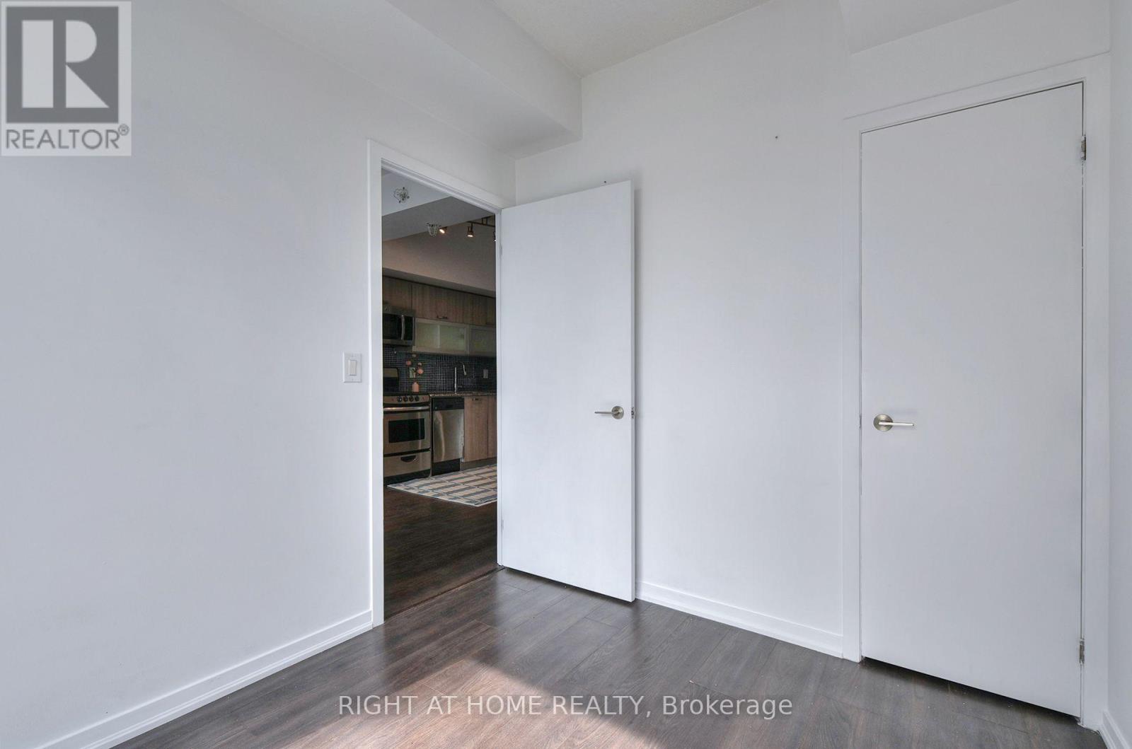 #1511 36 LISGAR STREET - 15