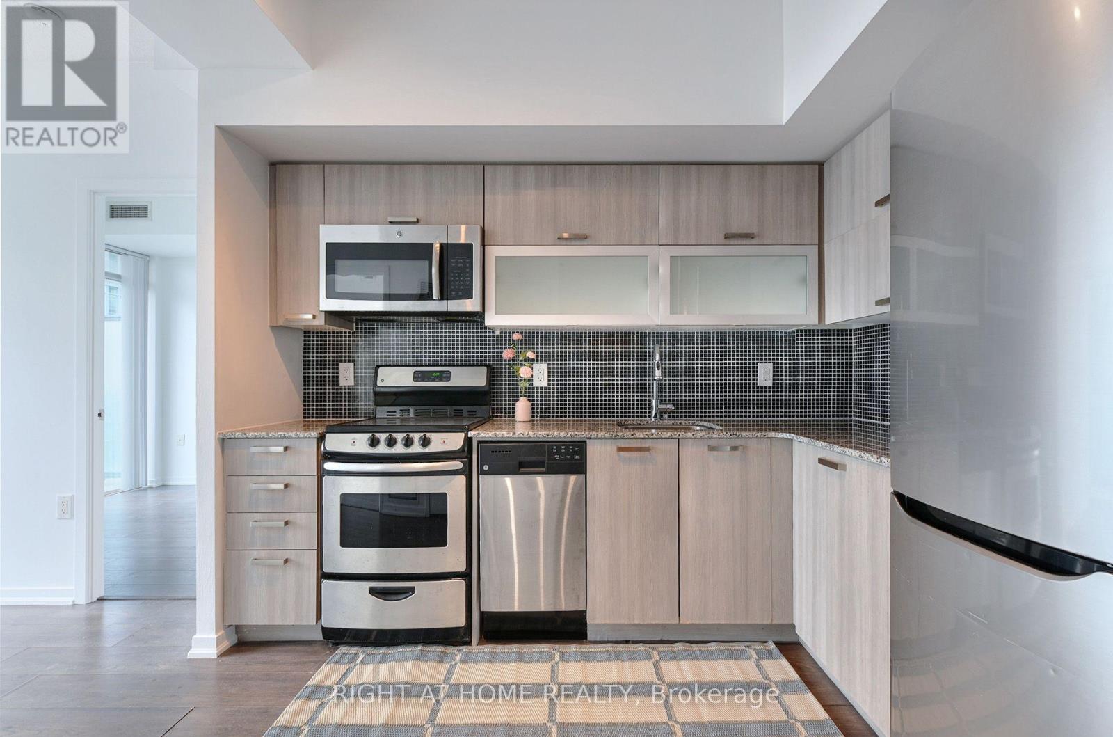 #1511 36 LISGAR STREET - 5