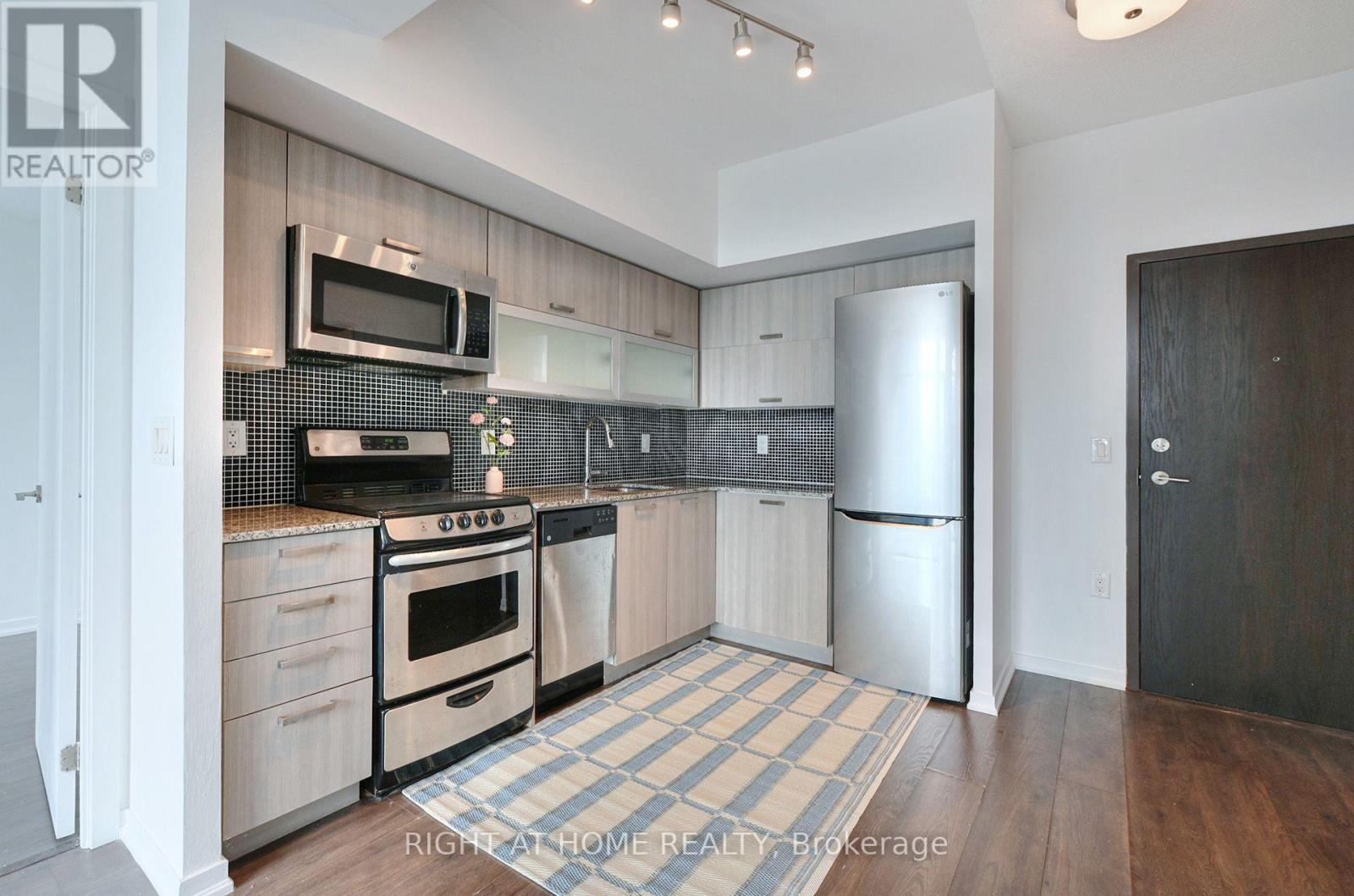 #1511 36 LISGAR STREET - 6