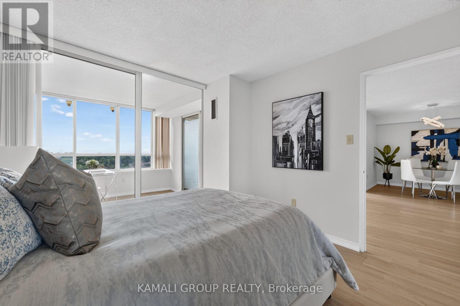 #1126 3 GREYSTONE WALK DRIVE - 16