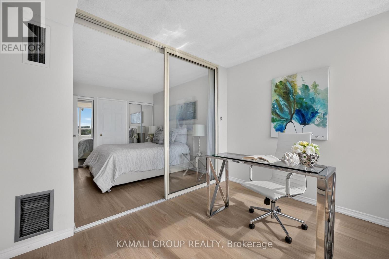 #1126 3 GREYSTONE WALK DRIVE - 18