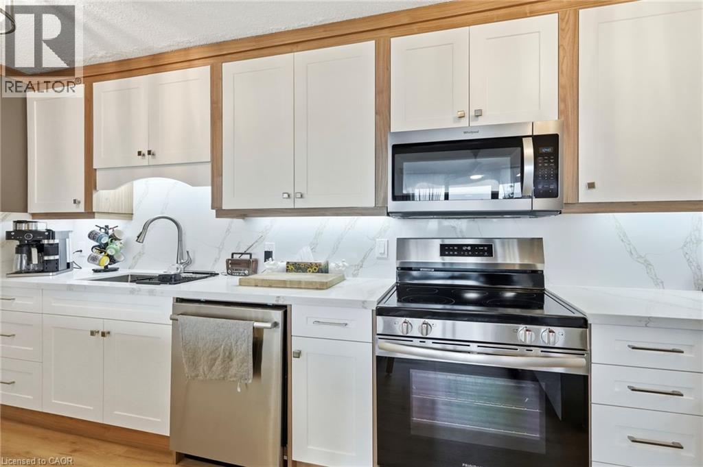 #1702 75 QUEEN Street N - 23