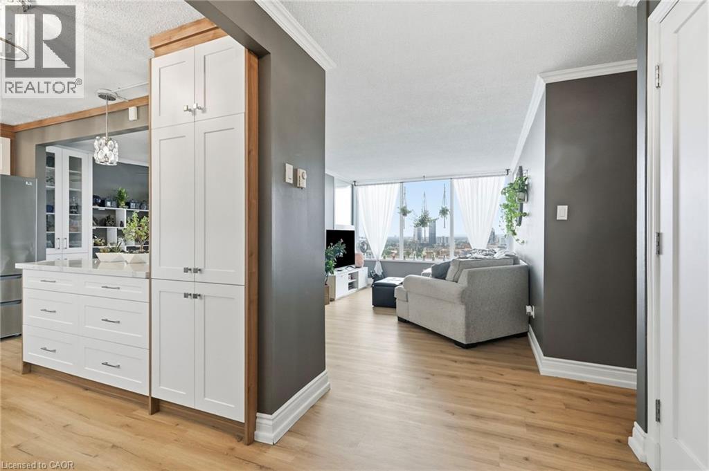 #1702 75 QUEEN Street N - 9