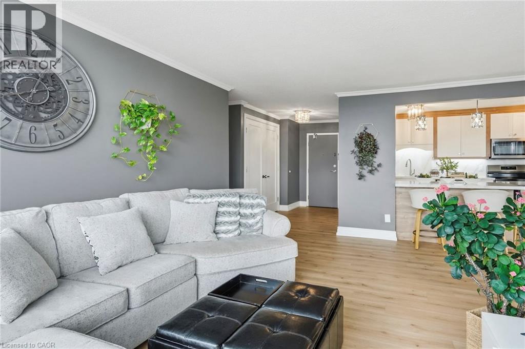 #1702 75 QUEEN Street N - 15