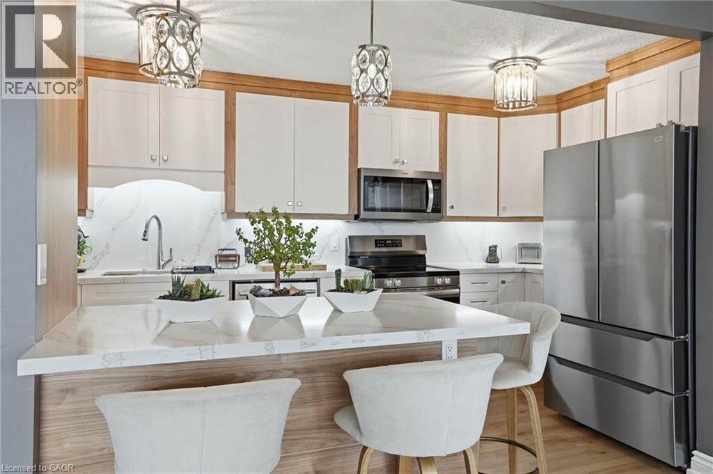 #1702 75 QUEEN Street N - 19