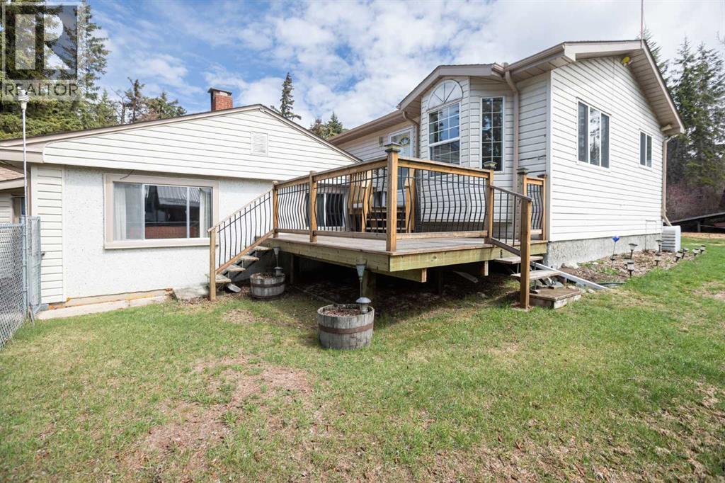 2731 6 Street - 33