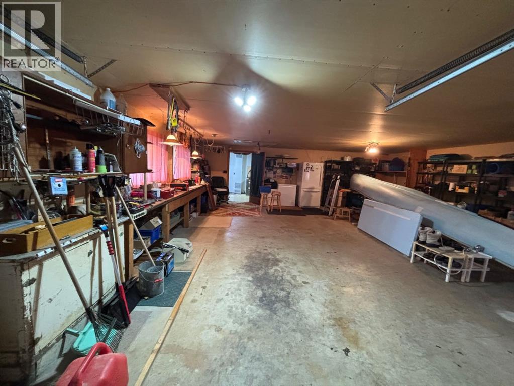 2731 6 Street - 39
