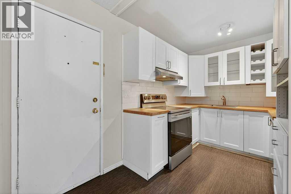 #202A 5601 Dalton Drive NW - 5