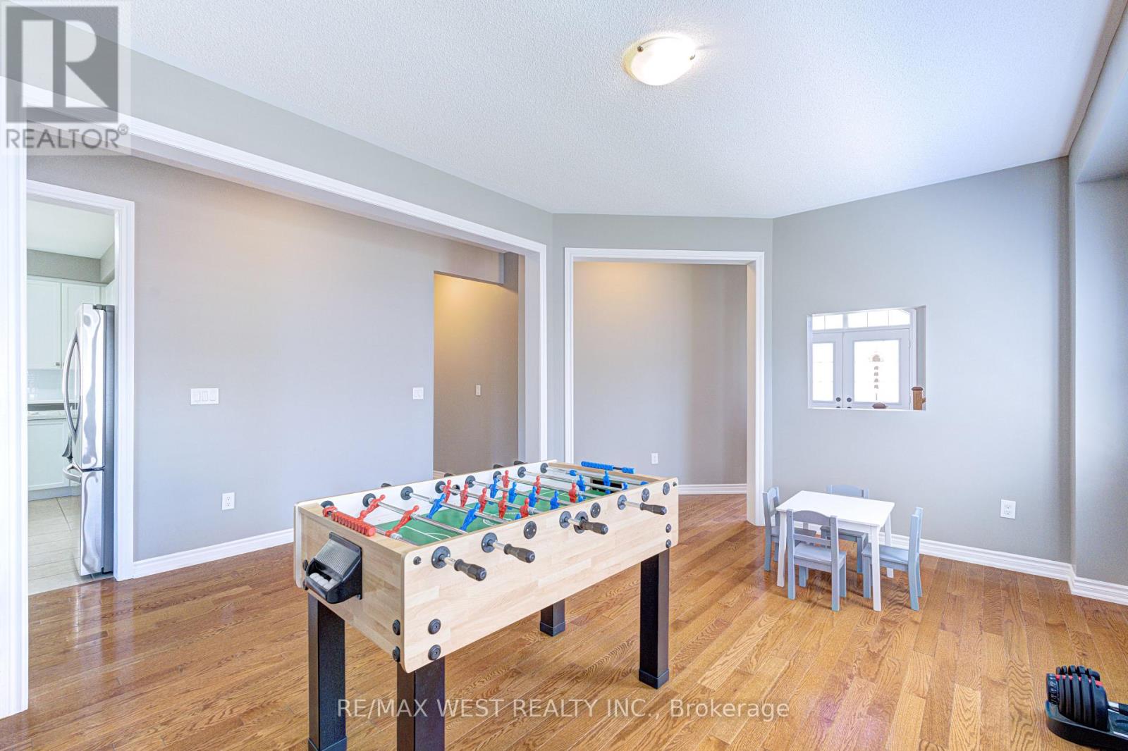 108 DECAROLIS CRESCENT - 11