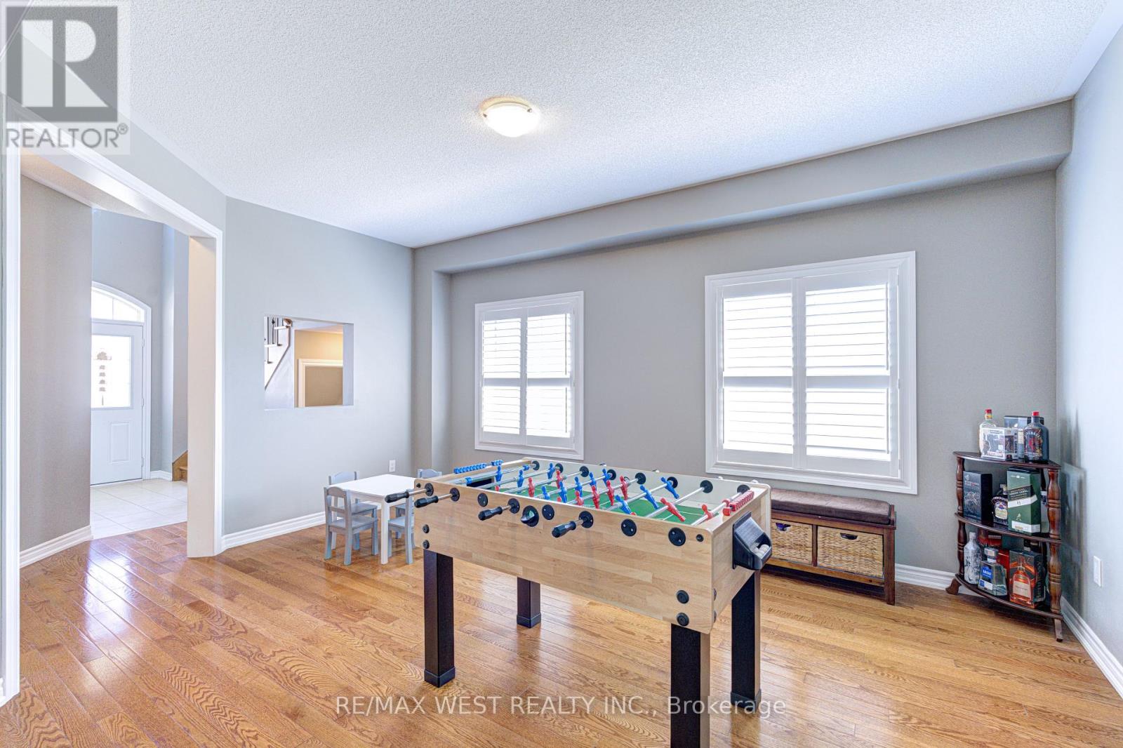 108 DECAROLIS CRESCENT - 12