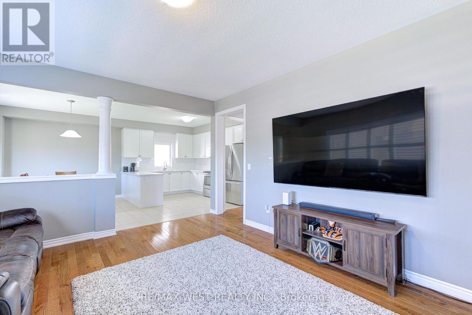 108 DECAROLIS CRESCENT - 17
