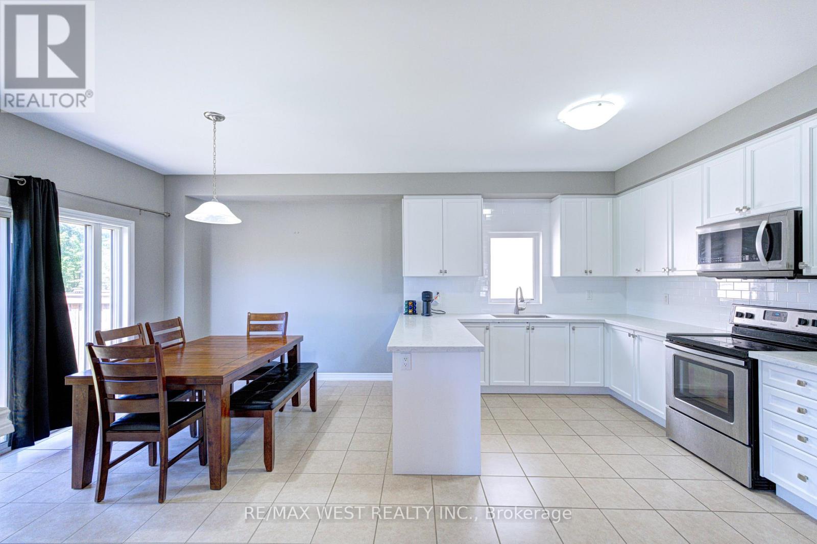 108 DECAROLIS CRESCENT - 25