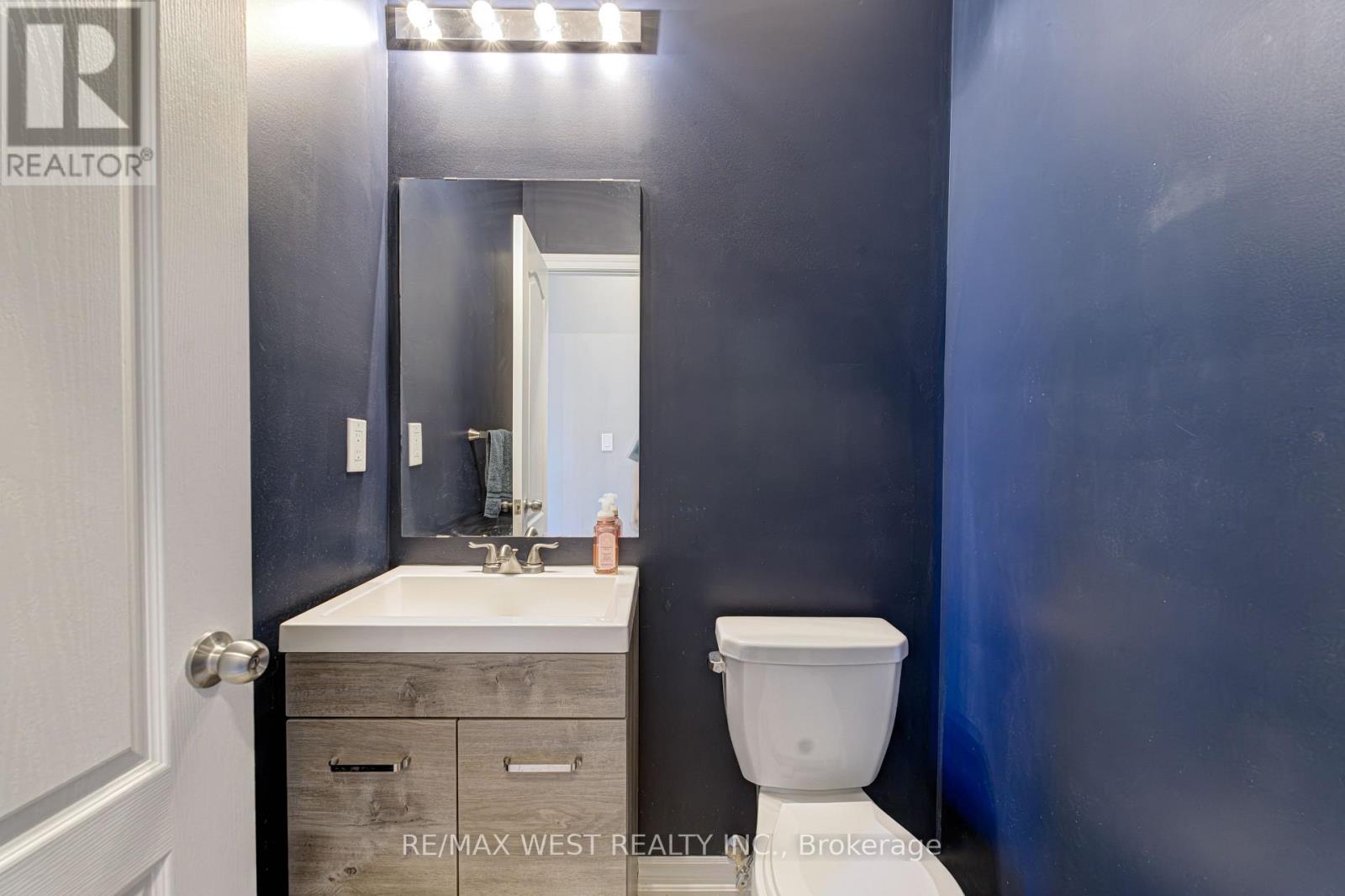 108 DECAROLIS CRESCENT - 45