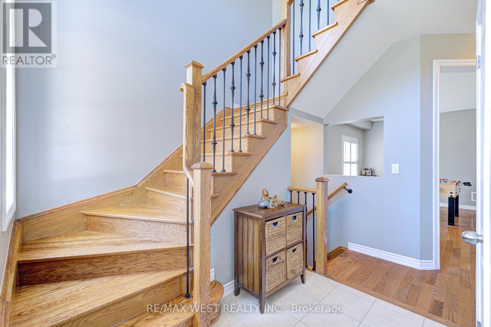 108 DECAROLIS CRESCENT - 7