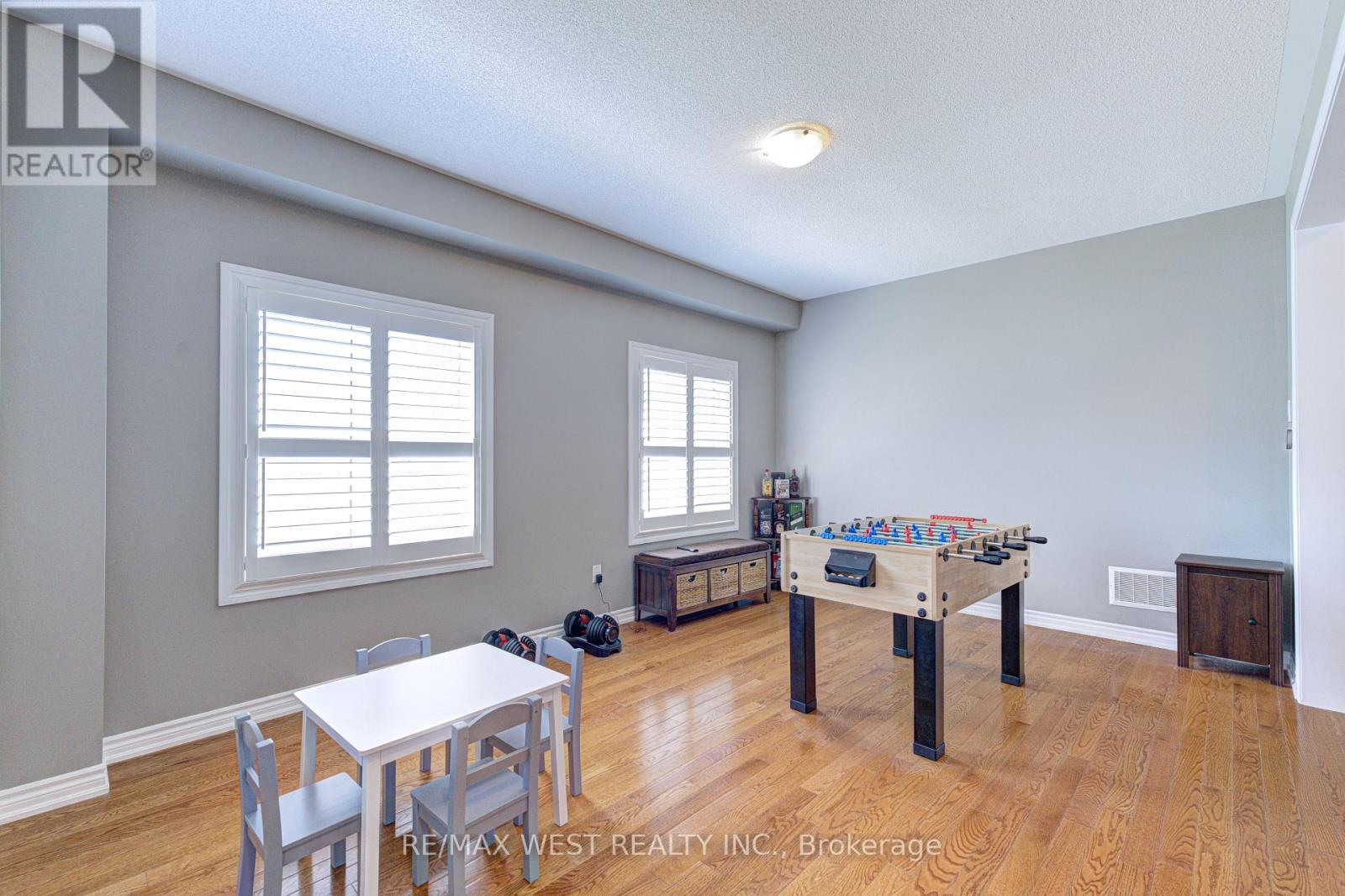 108 DECAROLIS CRESCENT - 9