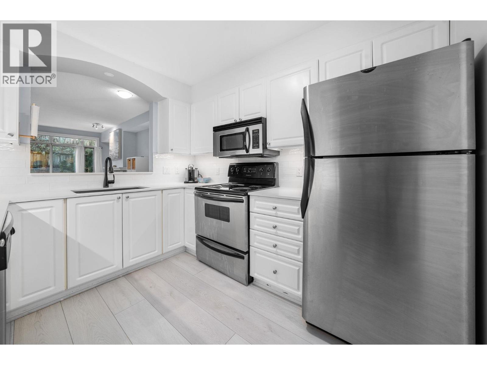 215 3600 WINDCREST DRIVE, North Vancouver