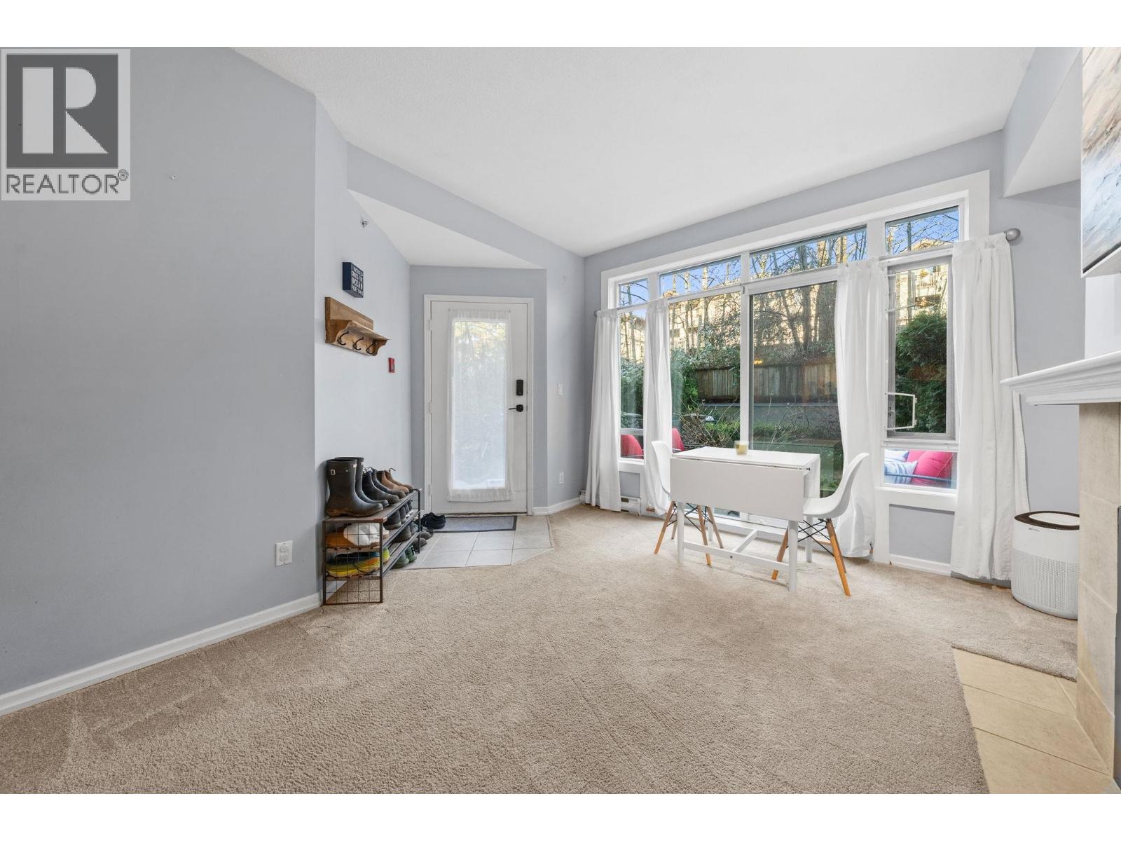 215 3600 WINDCREST DRIVE, North Vancouver