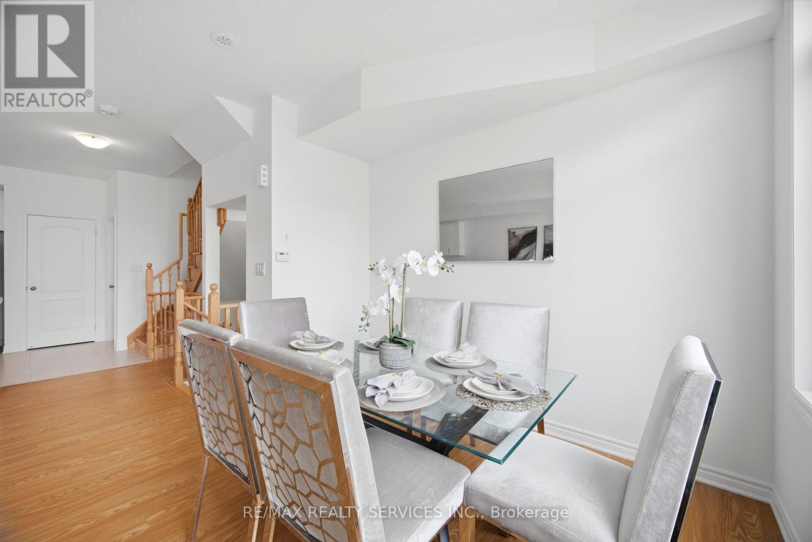 19 TIVERON AVENUE - 16
