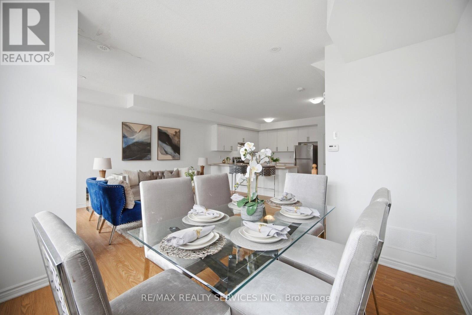 19 TIVERON AVENUE - 17