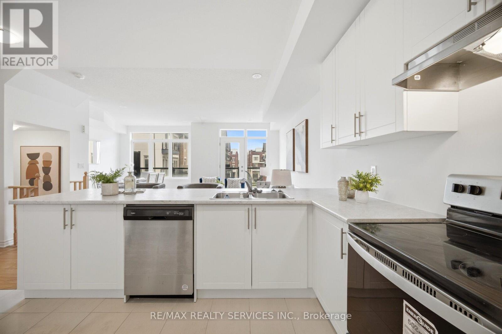 19 TIVERON AVENUE - 21