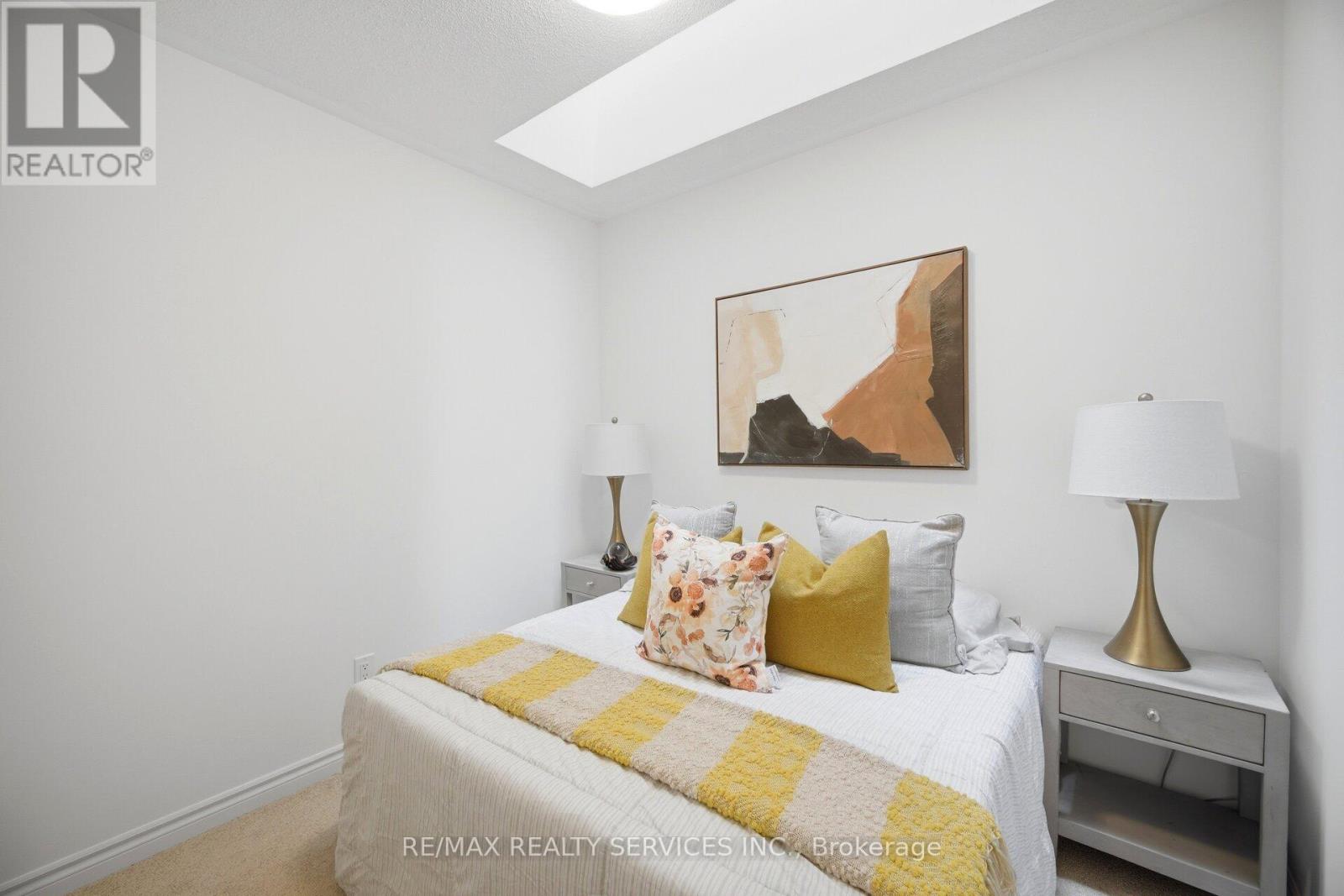 19 TIVERON AVENUE - 36
