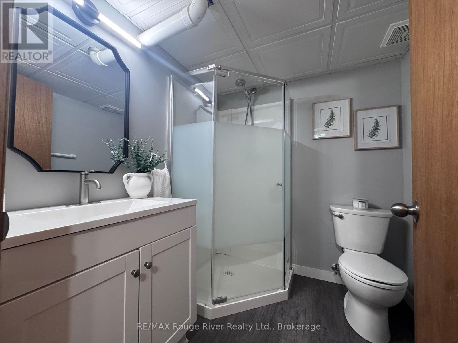 528 BARBARA STREET - 31