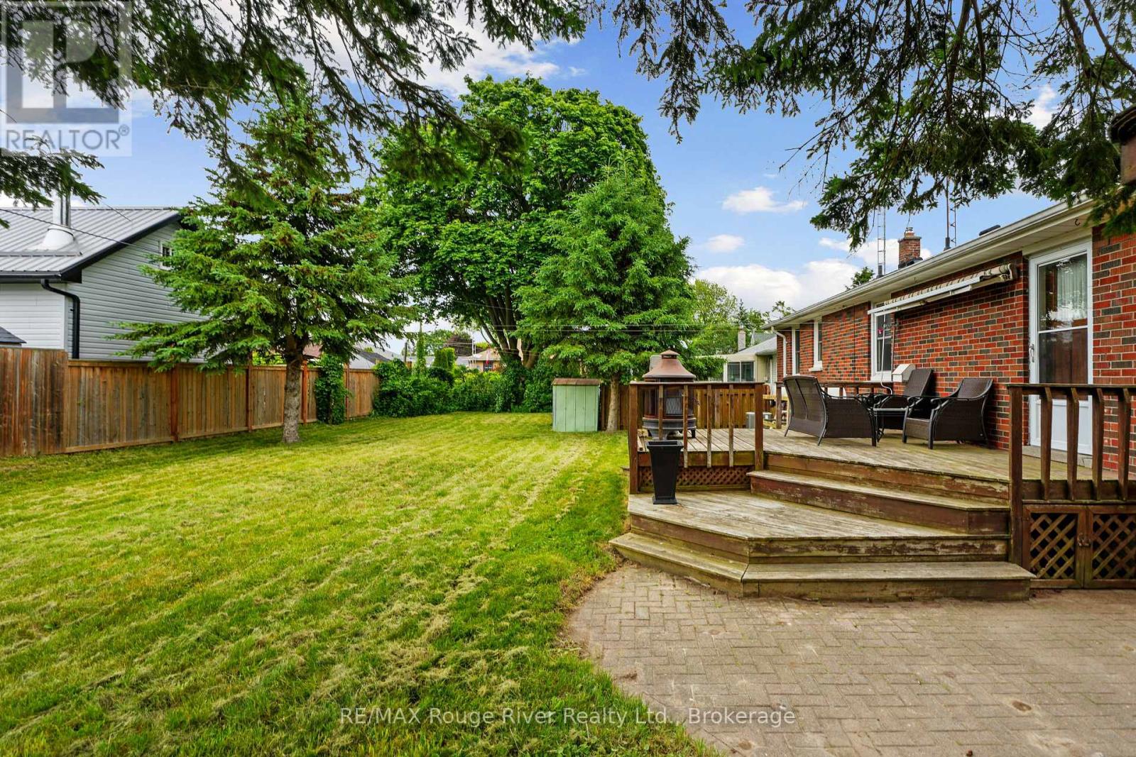 528 BARBARA STREET - 36