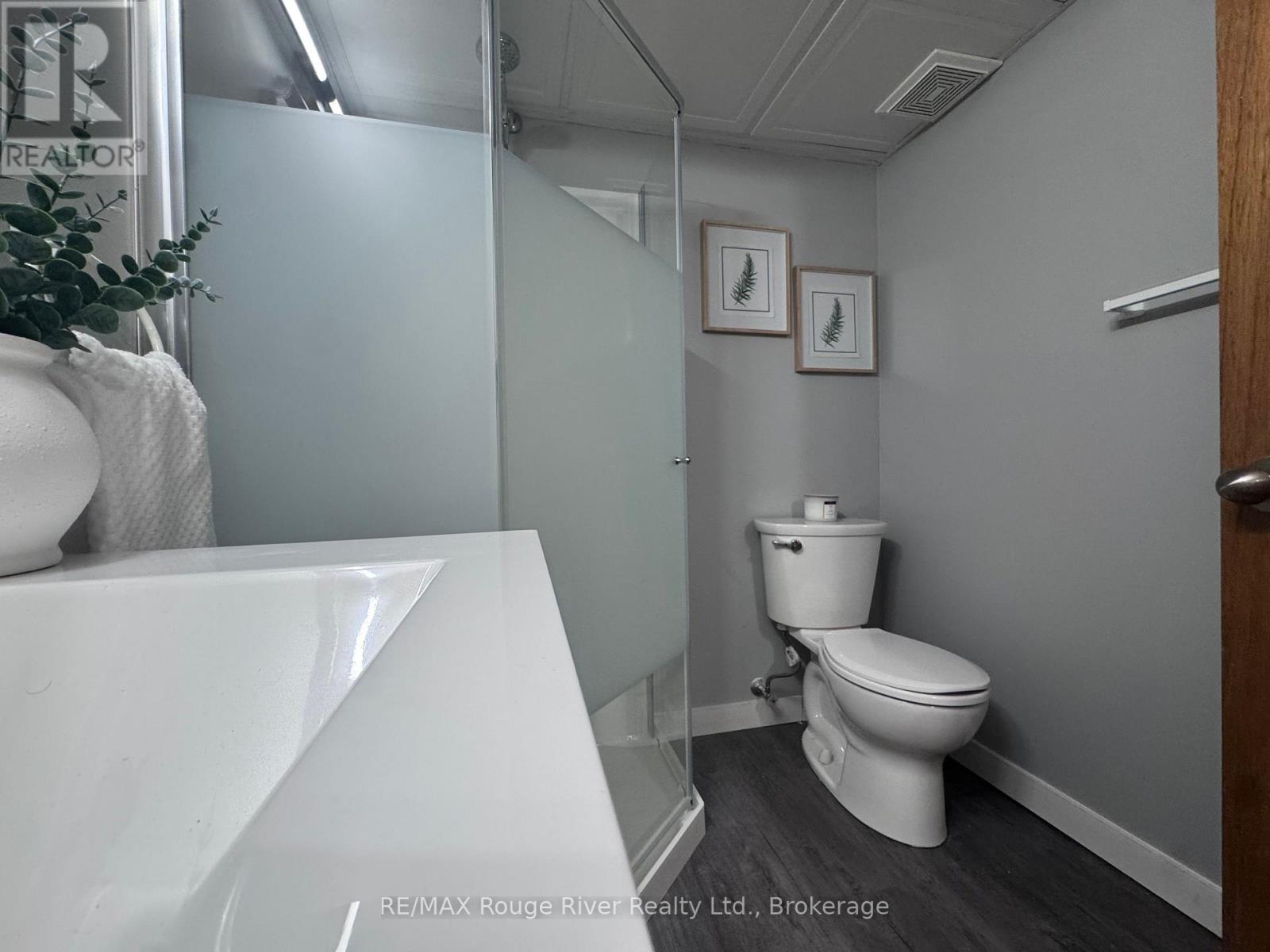 528 BARBARA STREET - 33