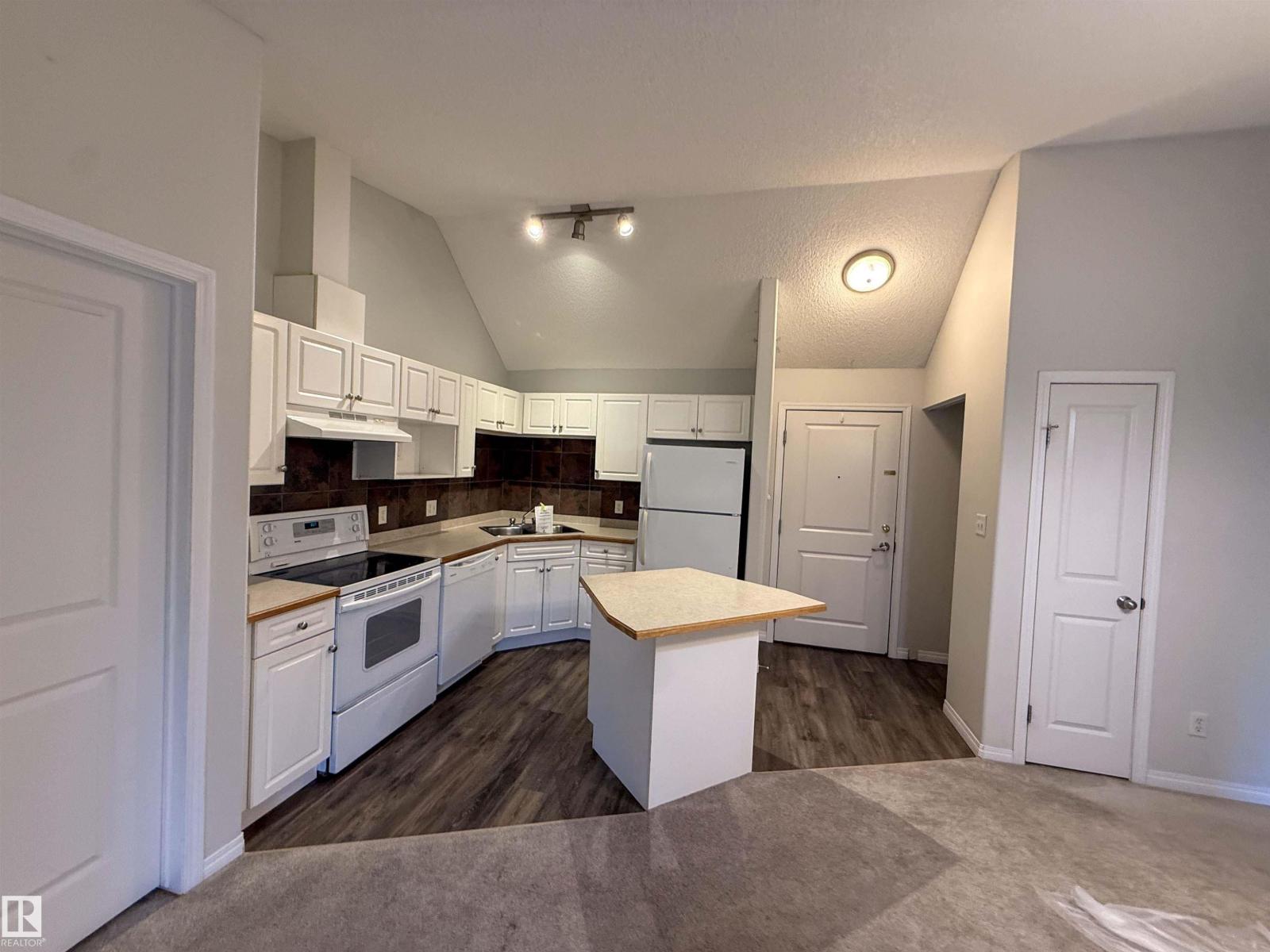 #515 11325 83 ST NW NW - 14