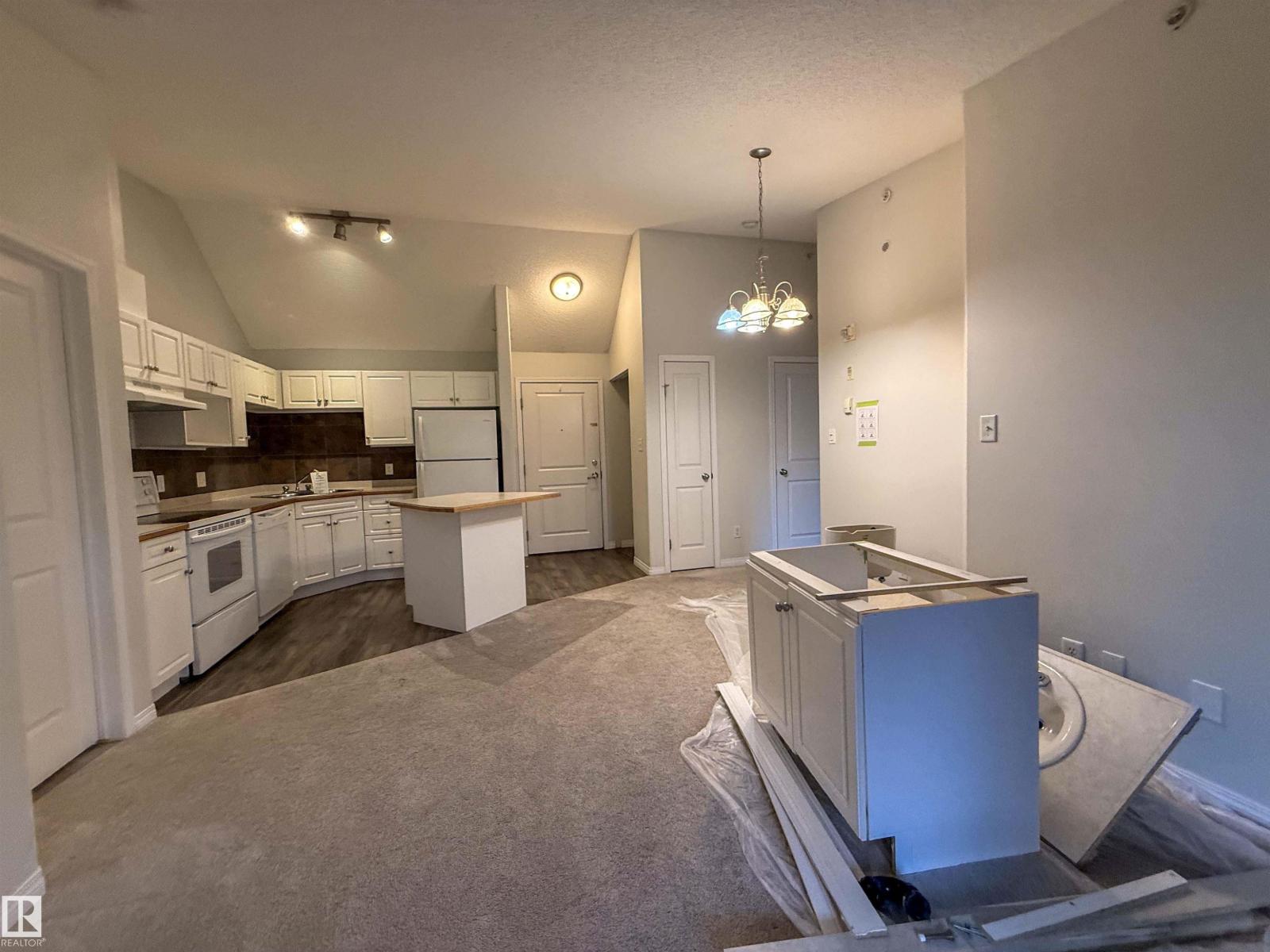 #515 11325 83 ST NW NW - 26