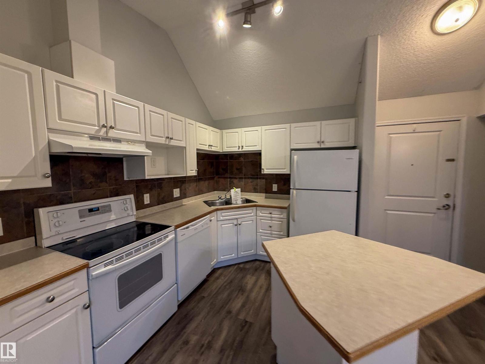#515 11325 83 ST NW NW - 16