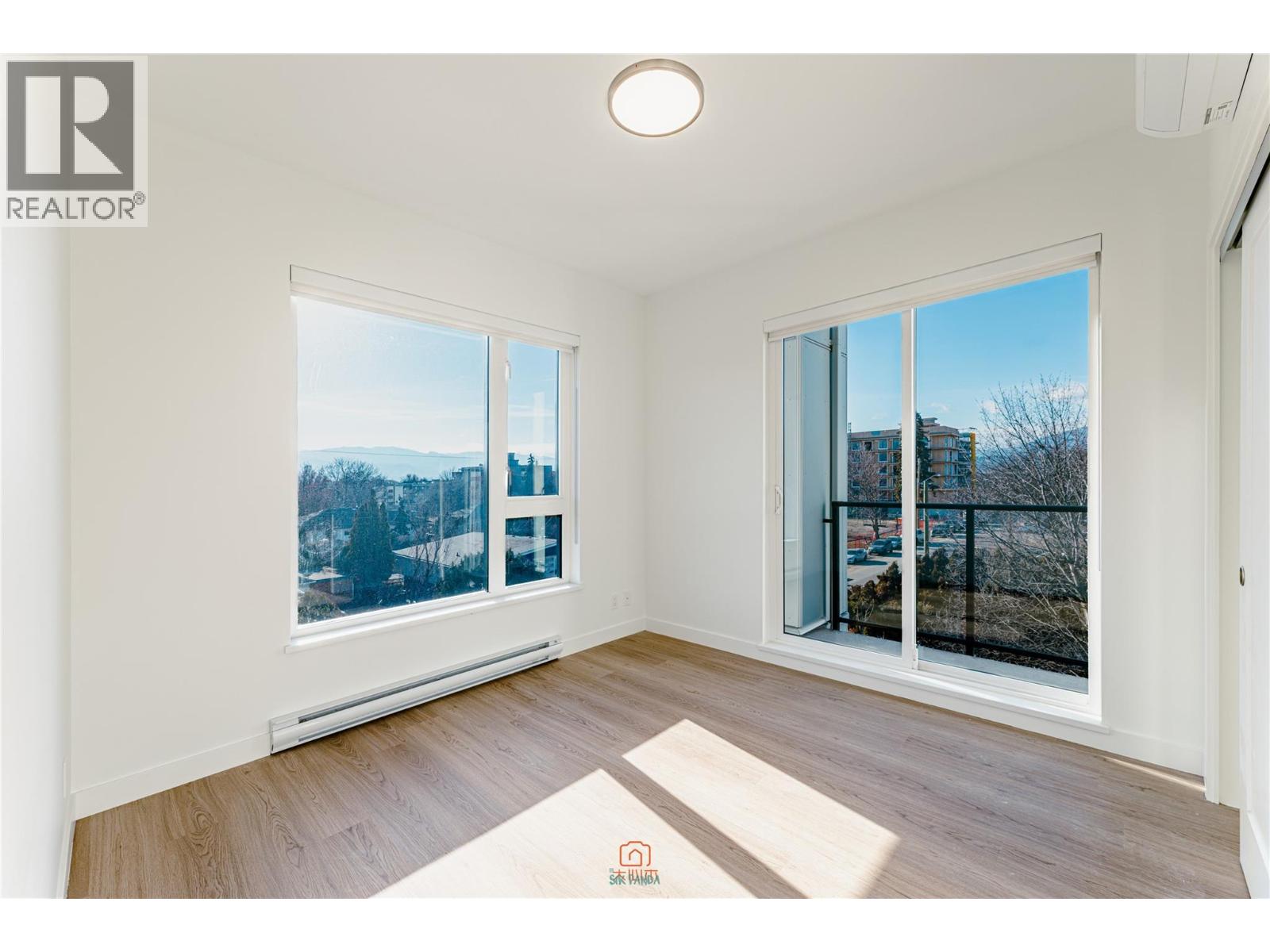 #309 1380 Pridham Avenue - 12