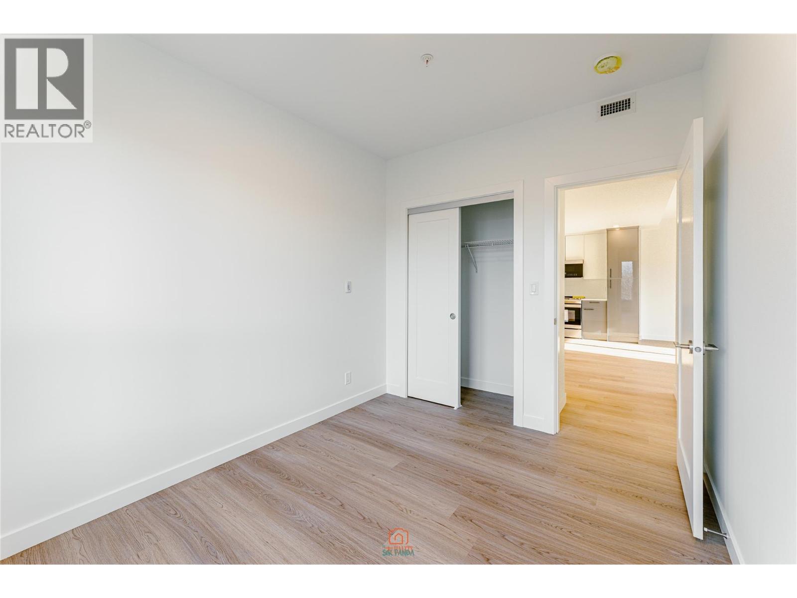 #309 1380 Pridham Avenue - 14