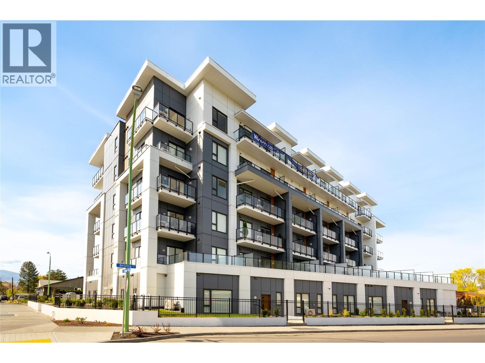 #309 1380 Pridham Avenue - 23