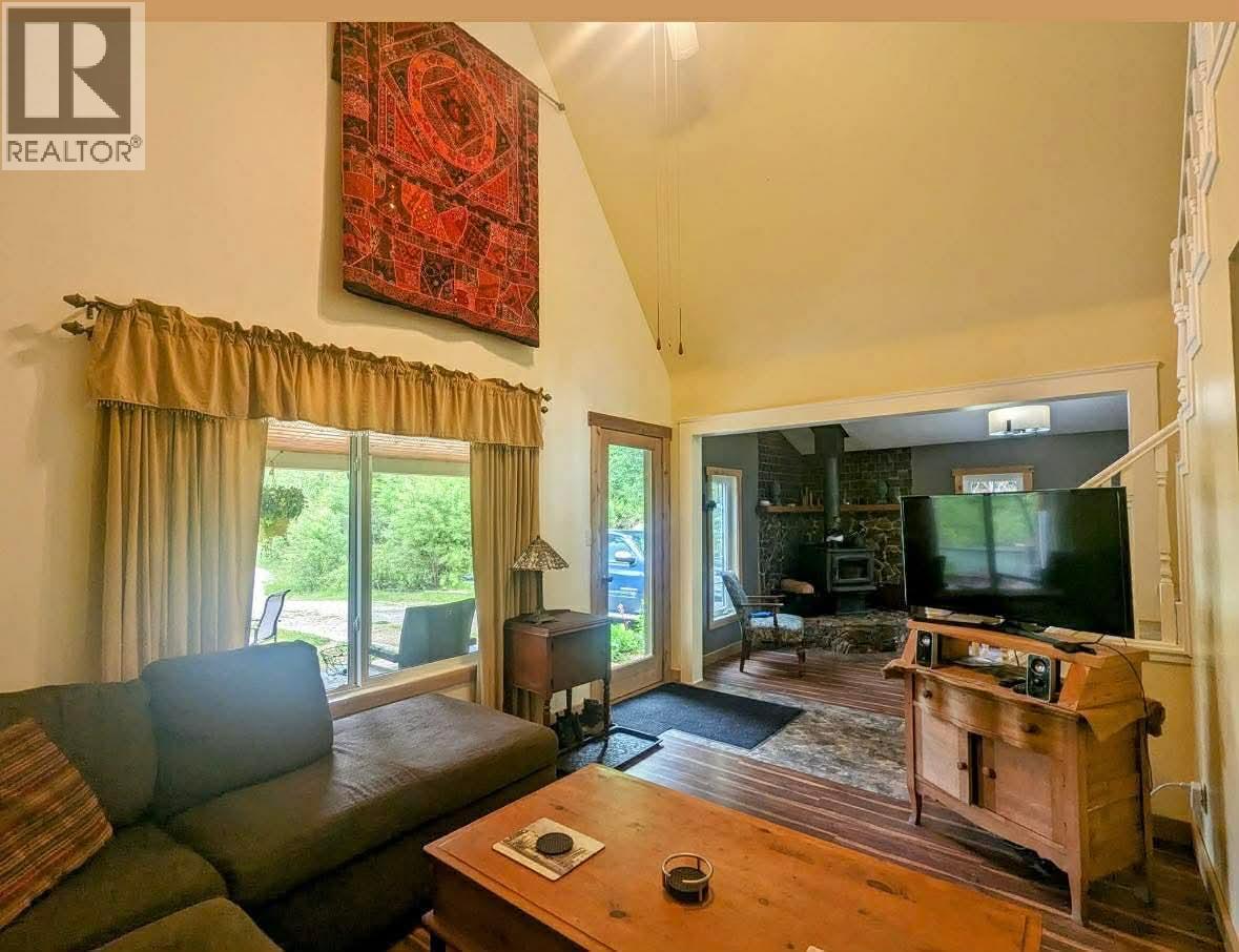 440 Hubscher Road, Ross Spur