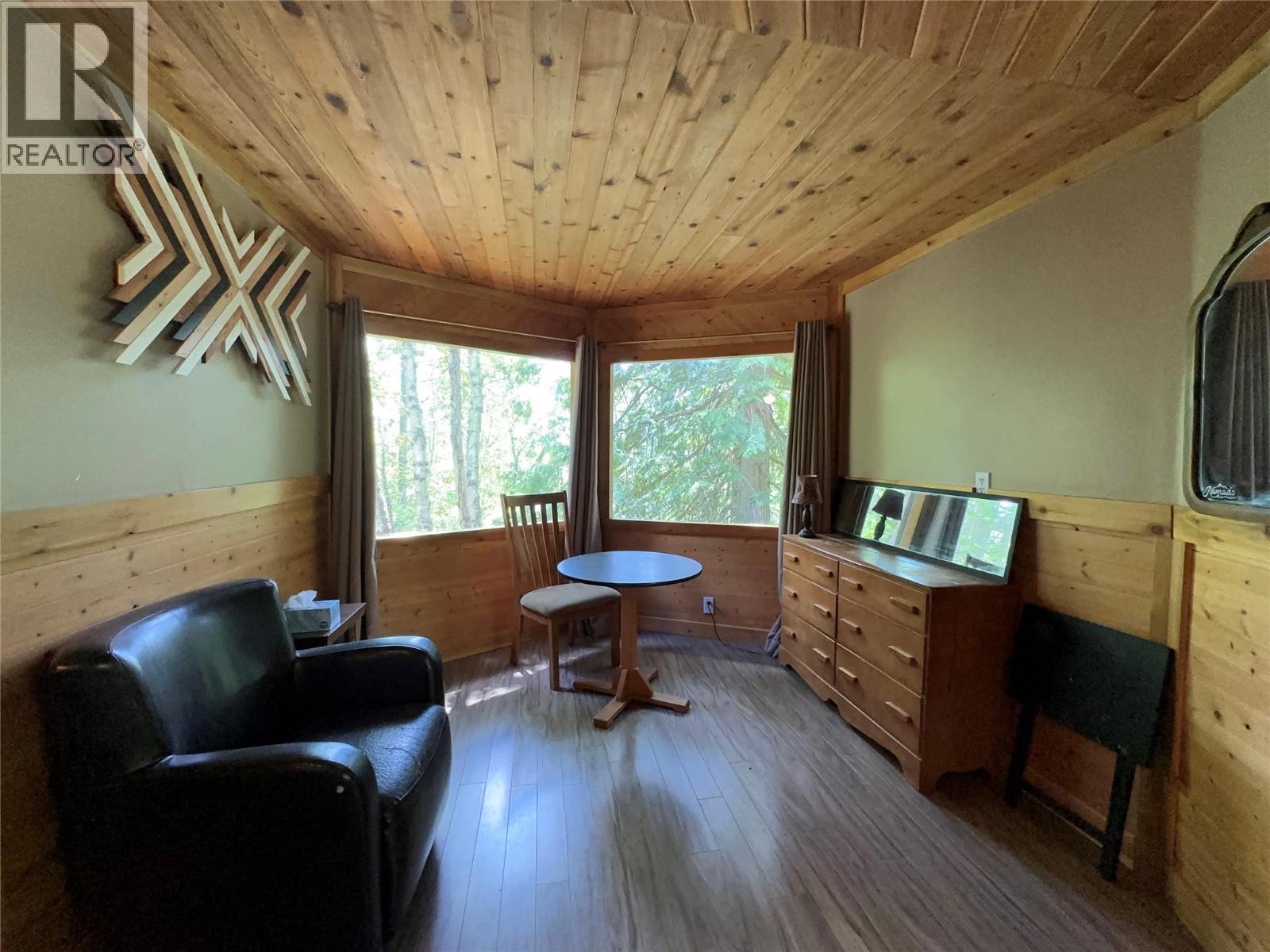 440 Hubscher Road, Ross Spur