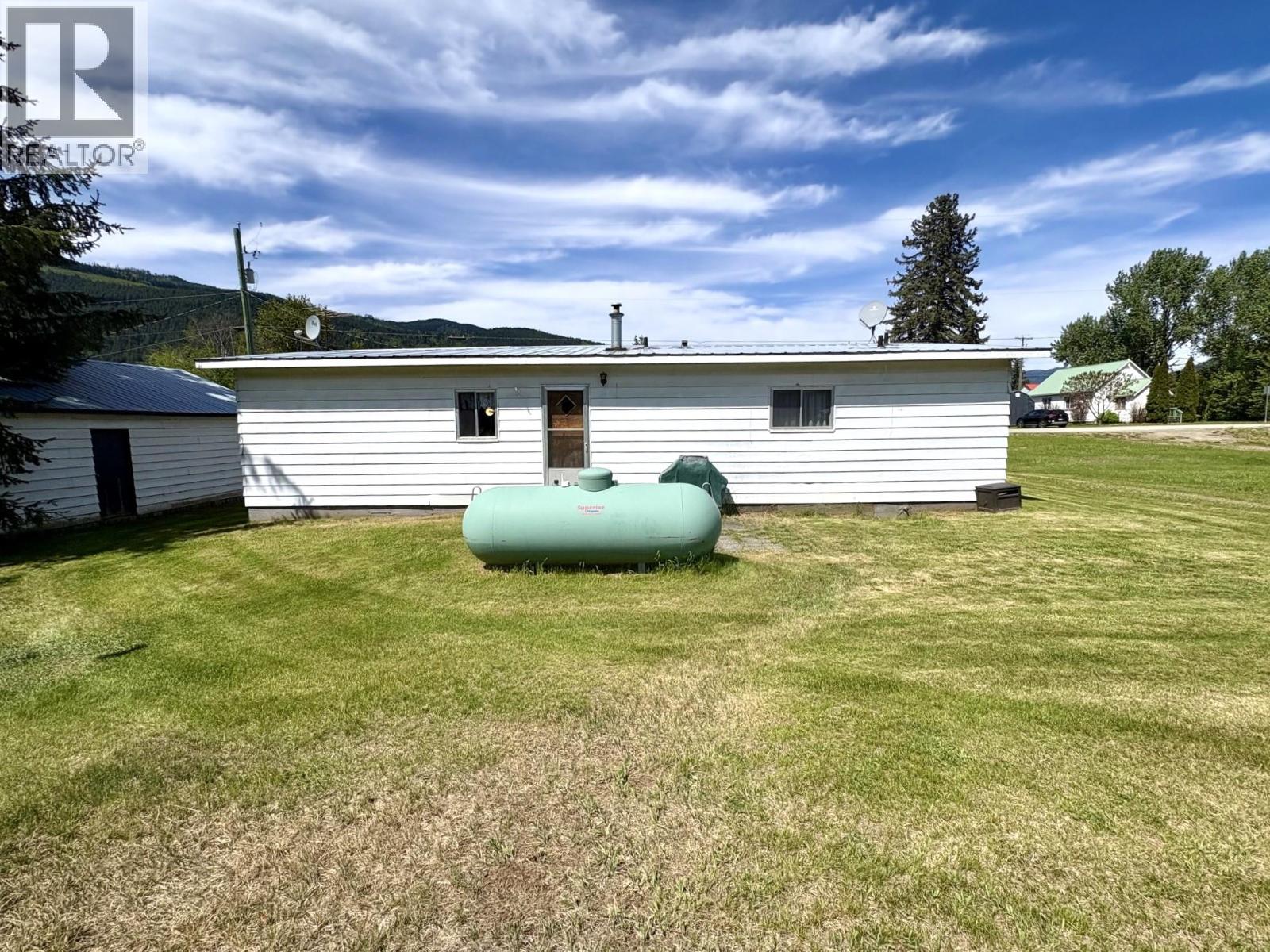 9872 Cleaveley Street - Image 25