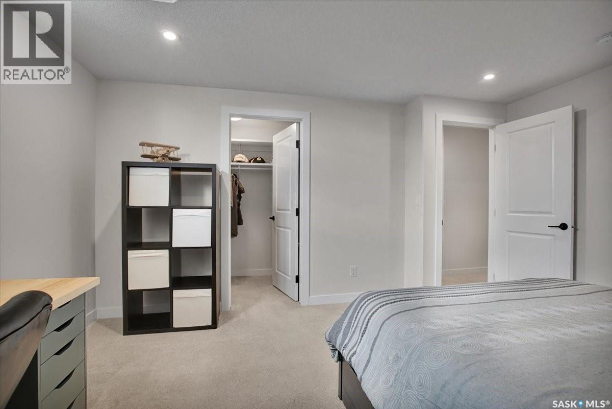 223 Hamm CRESCENT — photo 33