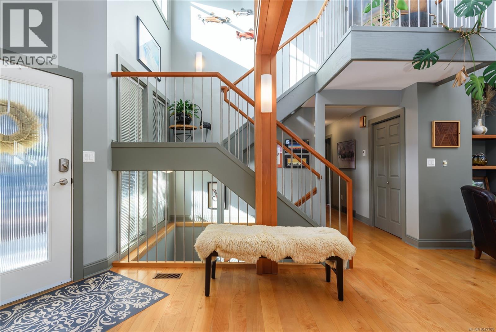 1716 Tofino Pl - 10