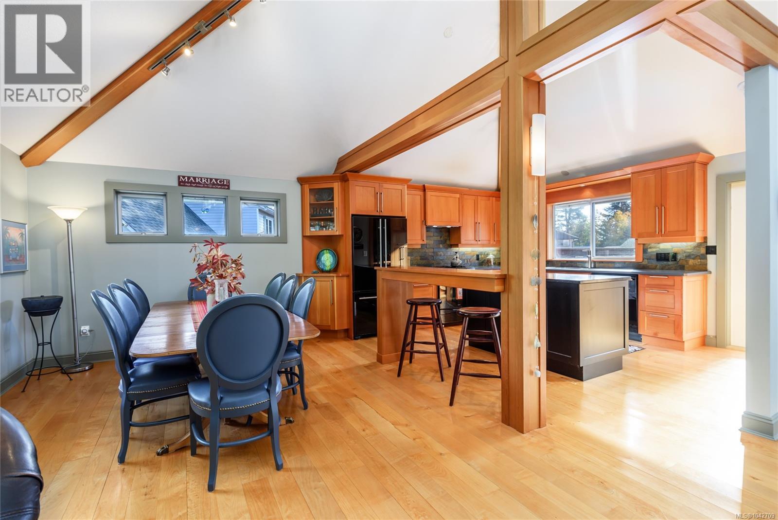 1716 Tofino Pl - 17