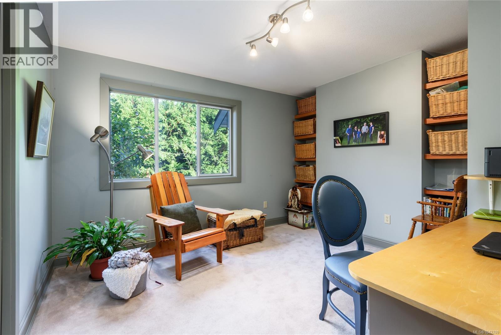 1716 Tofino Pl - 24